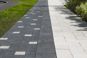 Купите квадратную тротуарную плитку от производителя «Поревит»