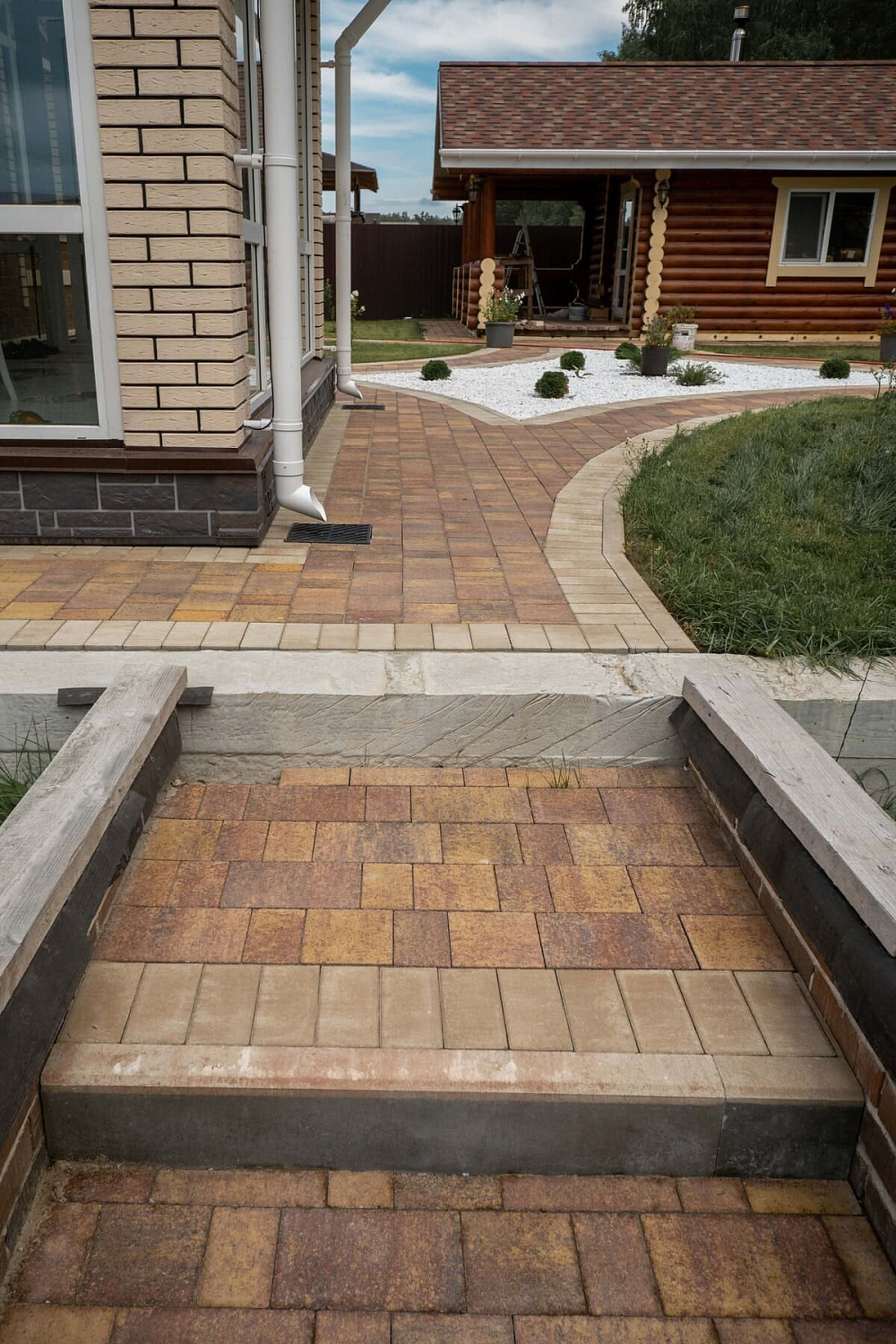 Брусчатка Старый город Осень в частном доме